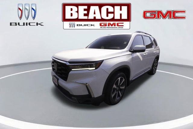 Used 2025 Honda Pilot Touring image 7