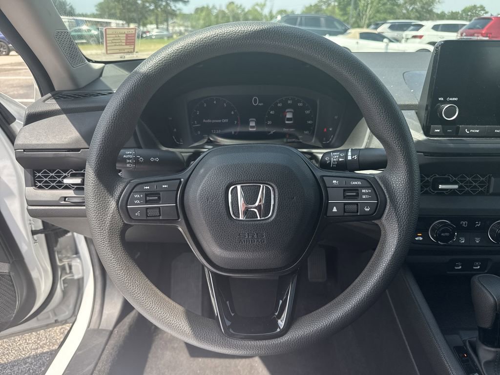 Used 2023 Honda Accord EX image 12