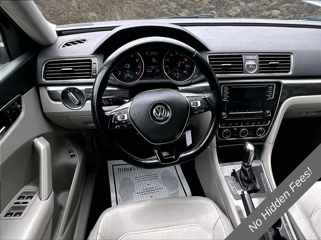 Used 2016 Volkswagen Passat 1.8T SE FWD image 5