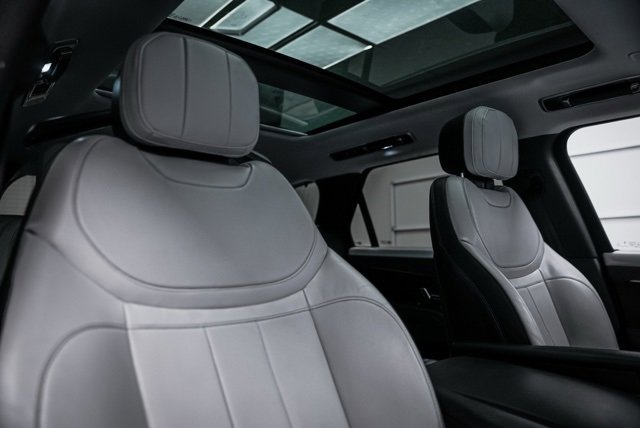 Used 2024 Land Rover Range Rover Sport Dynamic SE image 15
