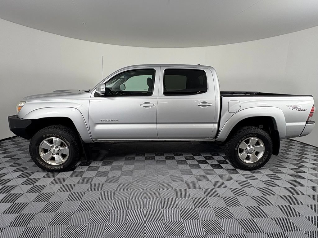 Used 2013 Toyota Tacoma 4x4 Double Cab w/ TRD Sport Pkg image 12