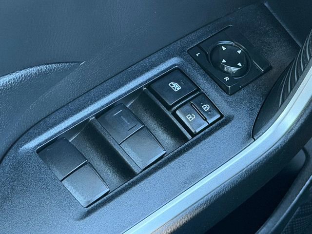 Certified 2021 Toyota RAV4 LE AWD/4WD image 32
