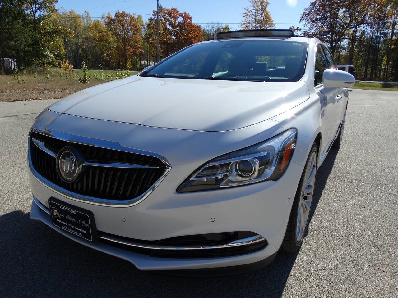 Used 2018 Buick LaCrosse Premium w/ Sun and Shade Package FWD image 7