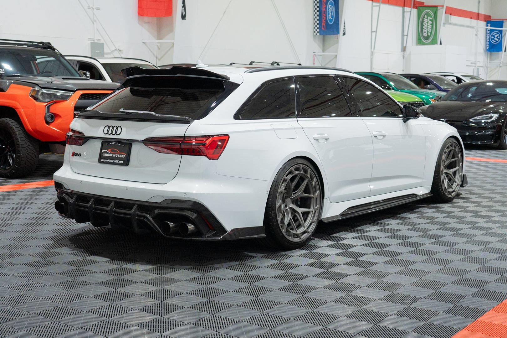 Used 2023 Audi RS 6 AWD/4WD image 8