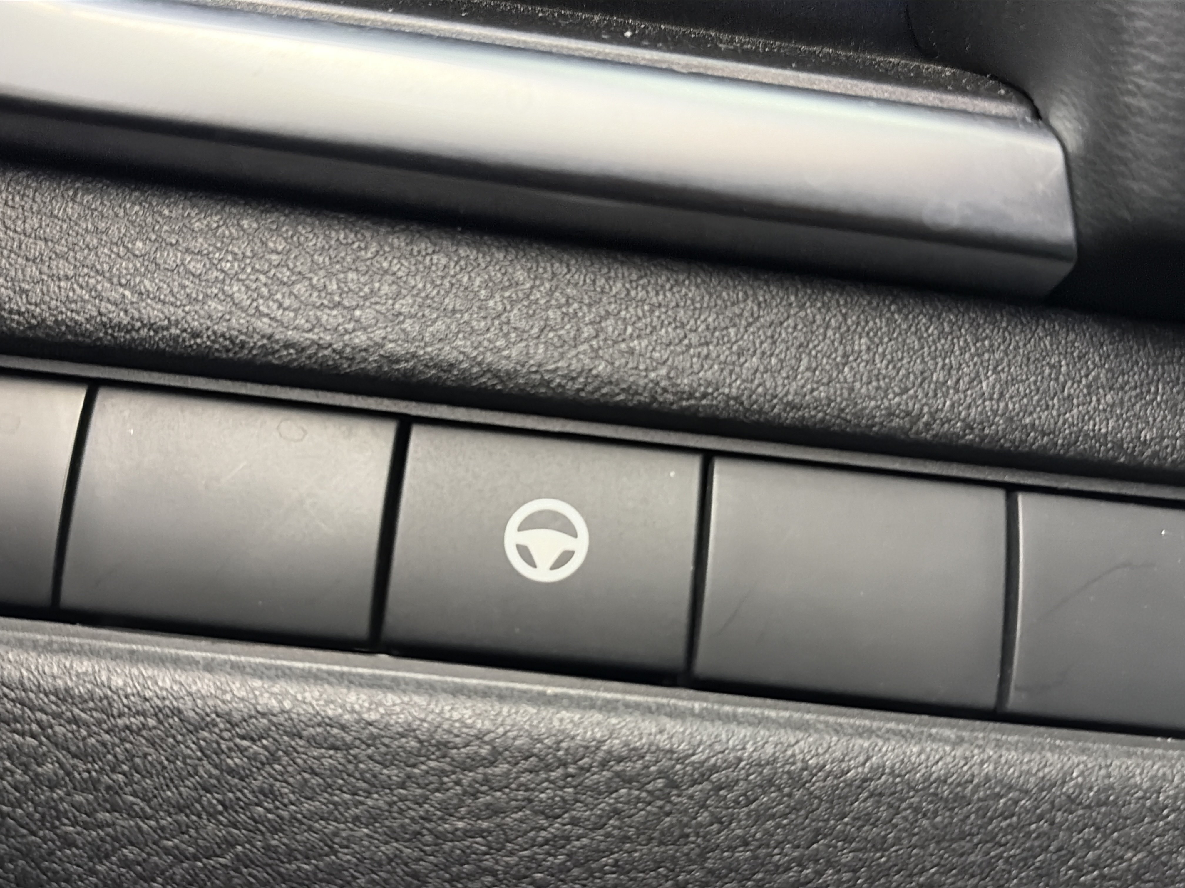 Certified 2023 Nissan Rogue SV AWD/4WD image 31