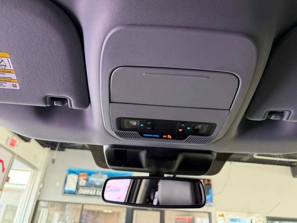 Used 2022 Ford F150 Lightning Pro image 18