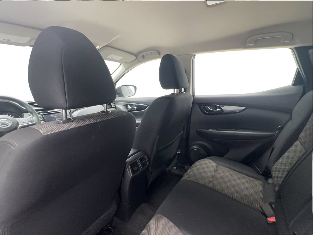 Used 2020 Nissan Rogue Sport SV FWD image 21