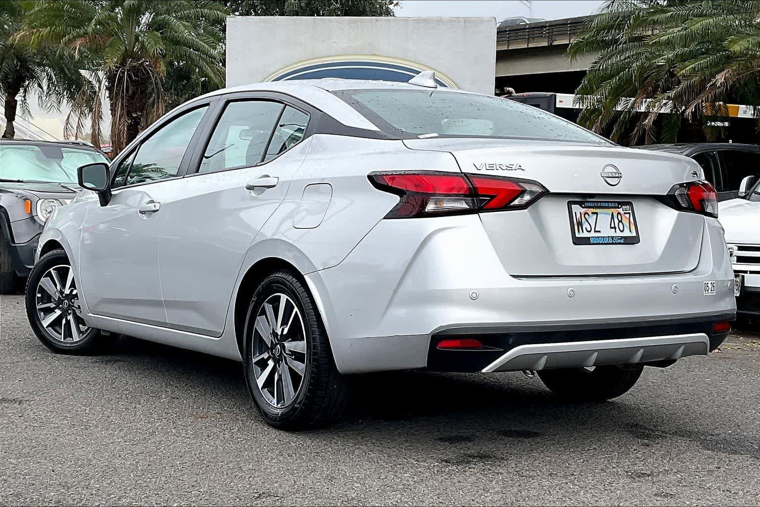 Used 2023 Nissan Versa SV FWD image 4