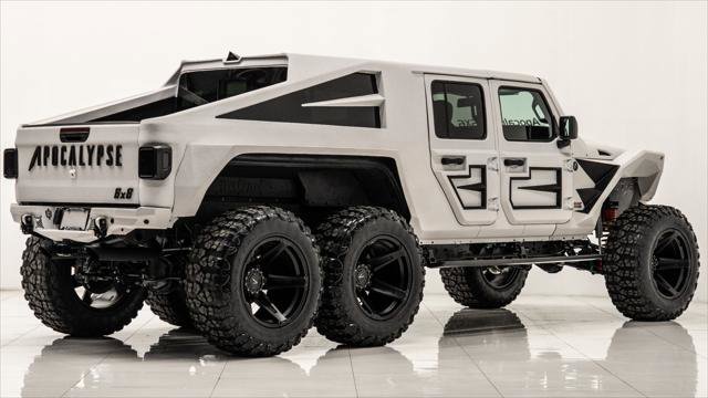 Used 2025 Jeep Gladiator Sport image 13