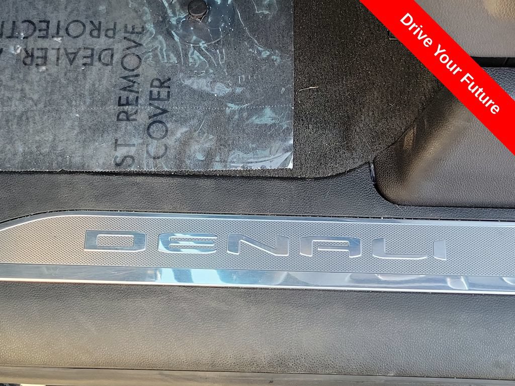 Used 2025 GMC Sierra 2500 Denali w/ Technology Package AWD/4WD image 19