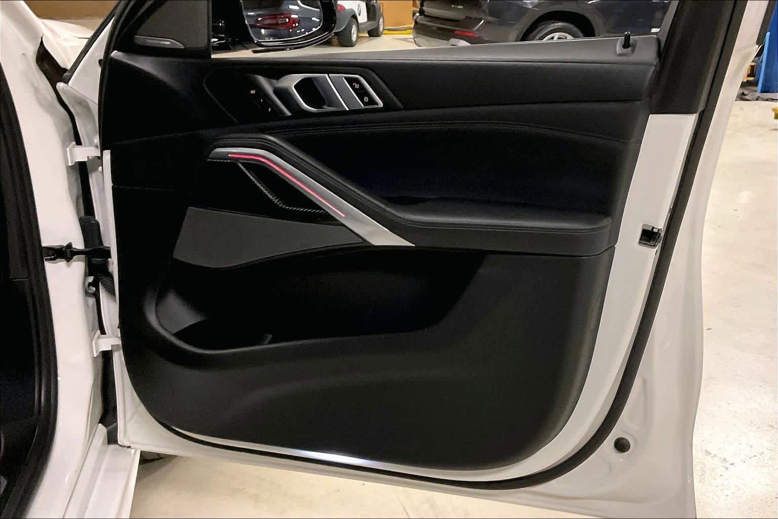 Used 2023 BMW X6 M image 21