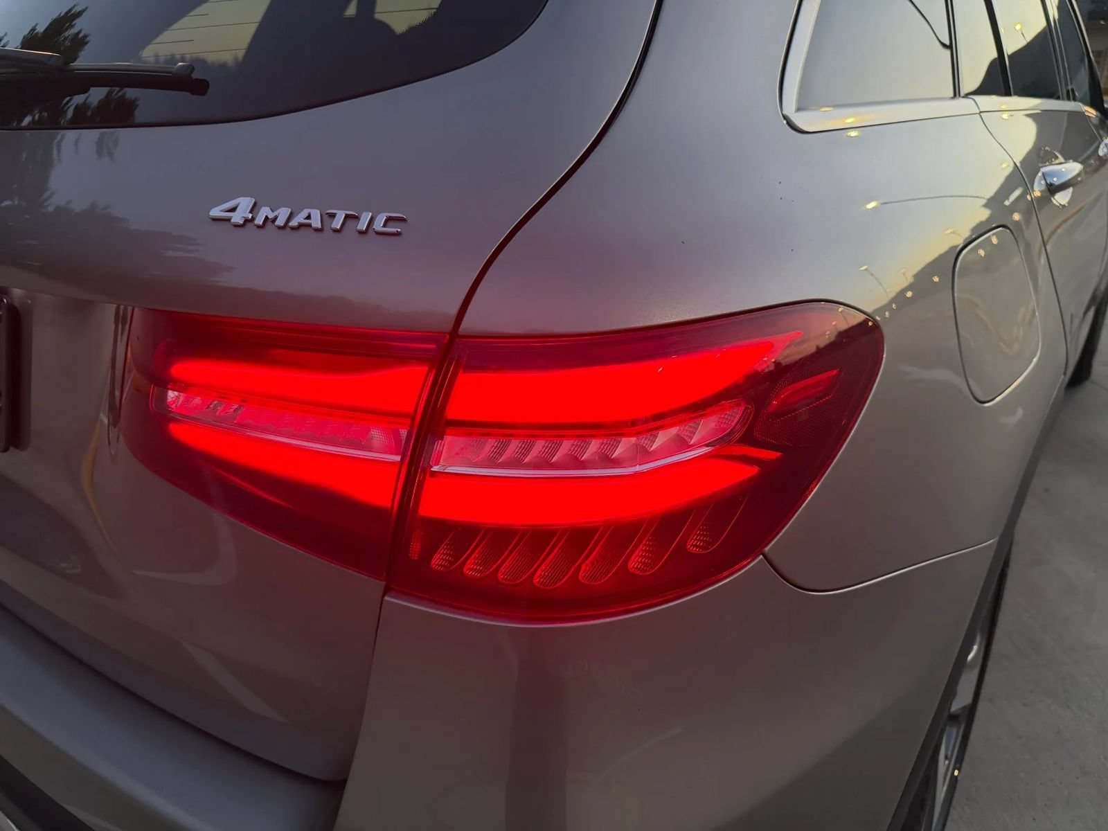 Used 2019 Mercedes-Benz GLC 300 4MATIC image 34