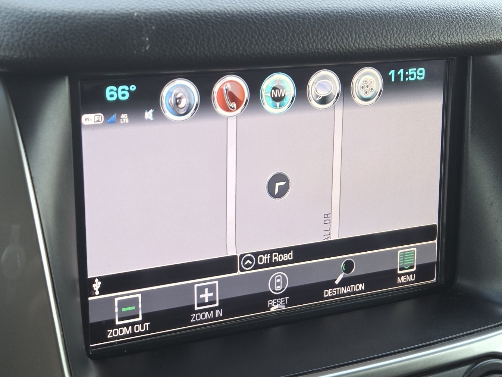 Used 2019 Chevrolet Tahoe Premier w/ Premier Plus Edition AWD/4WD image 4