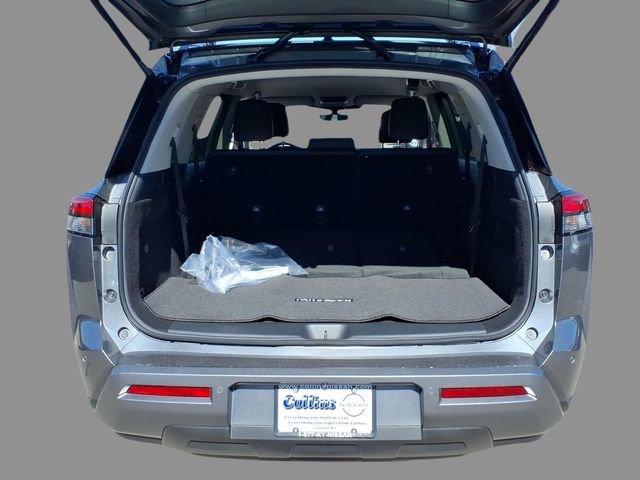 New 2026 Nissan Pathfinder SL image 8
