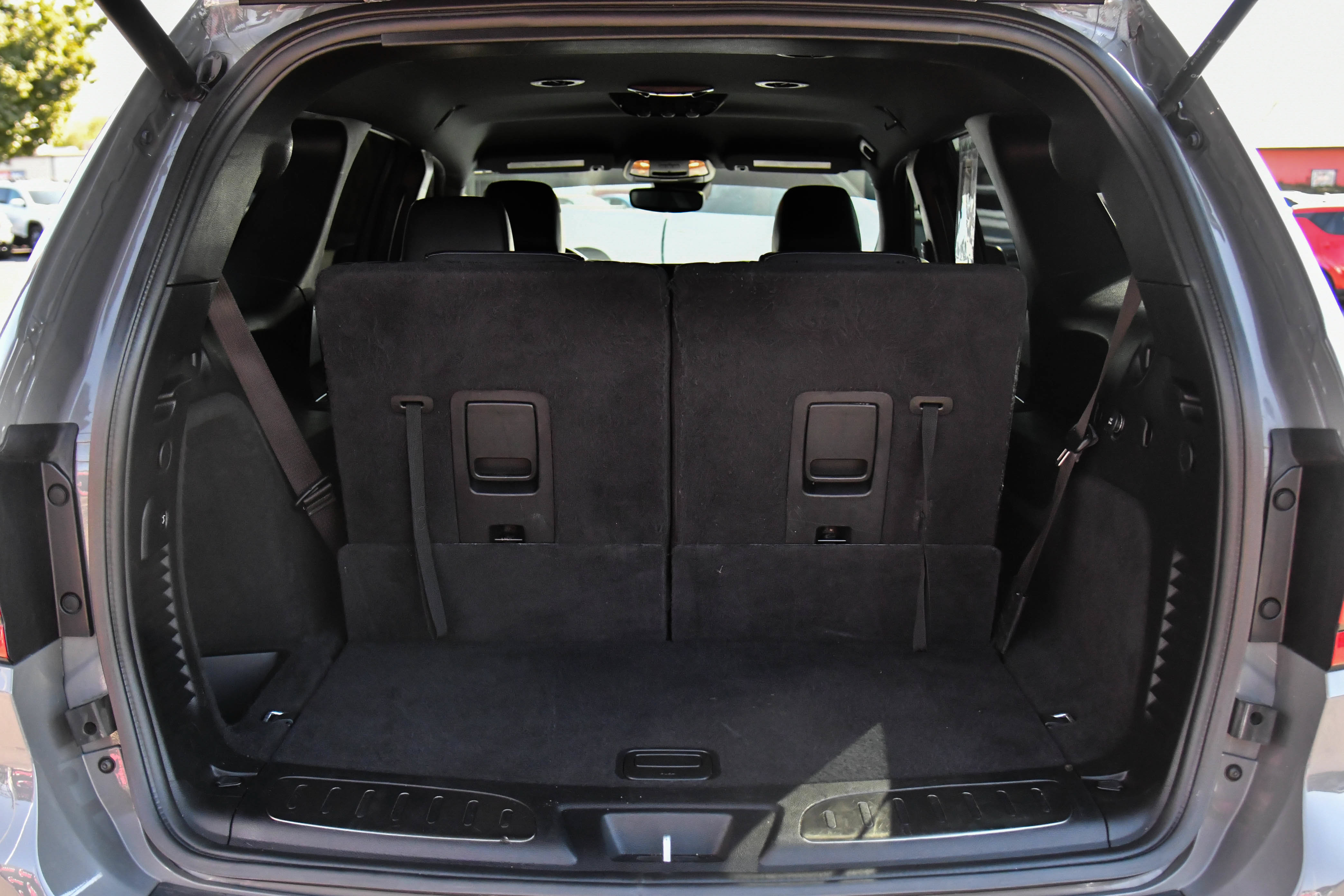 Used 2021 Dodge Durango R/T w/ Technology Group RWD image 44