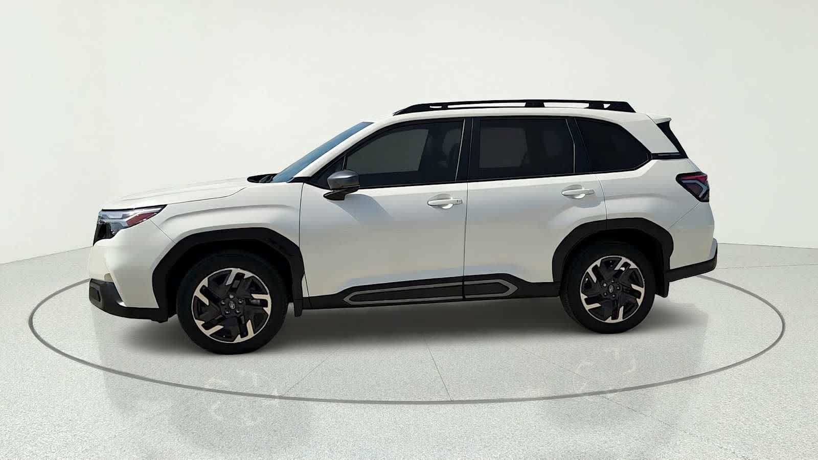 Used 2025 Subaru Forester Limited AWD/4WD image 4