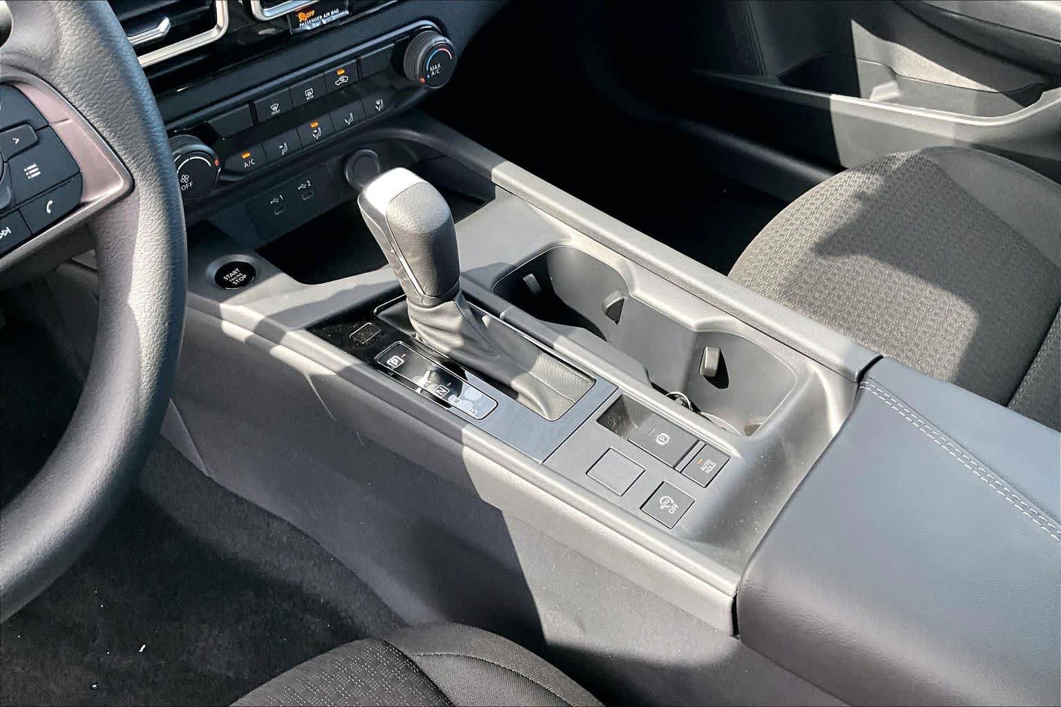 New 2027 Nissan Sentra S w/ Floor Mat Package FWD image 11