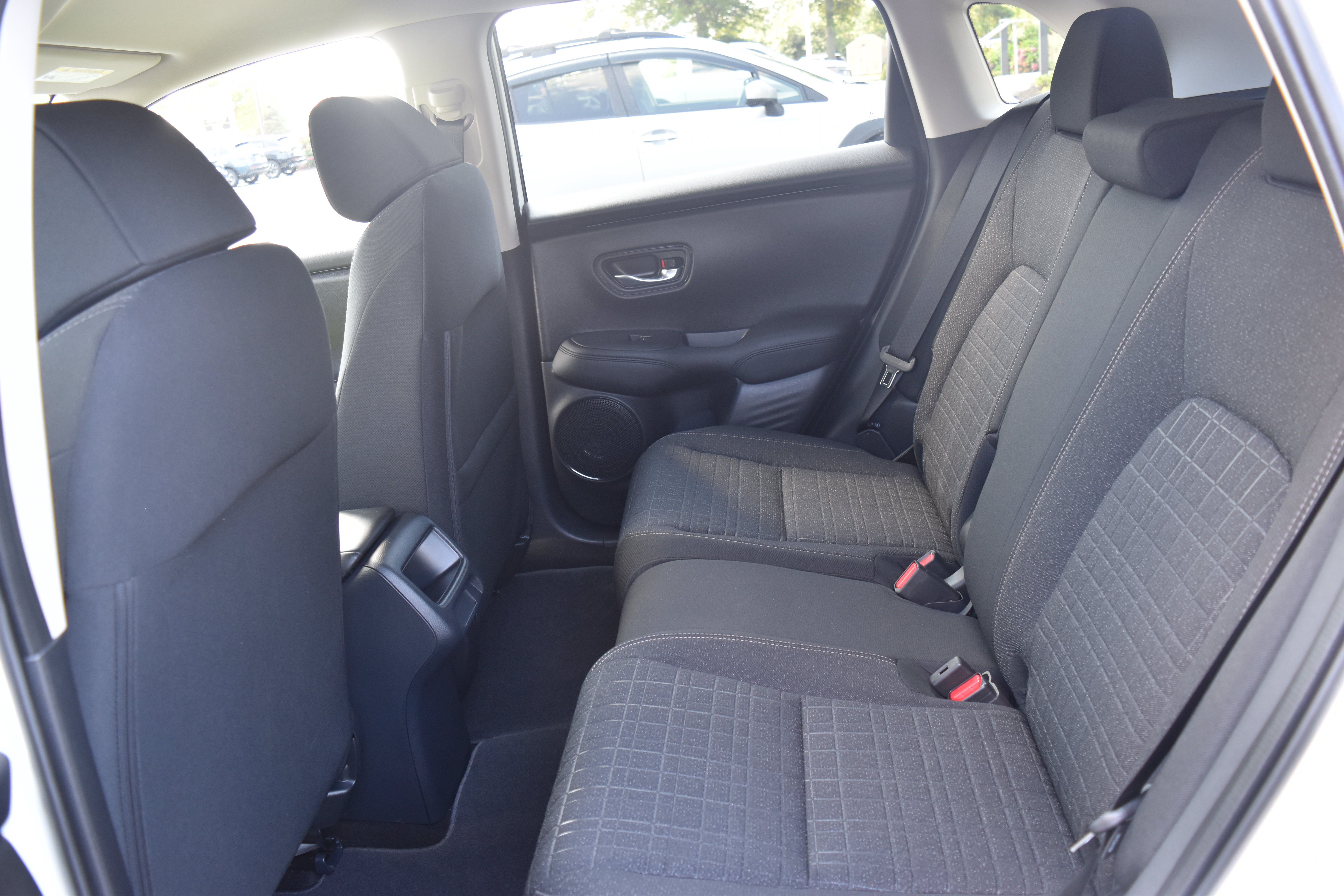 Certified 2027 Honda HR-V LX image 26