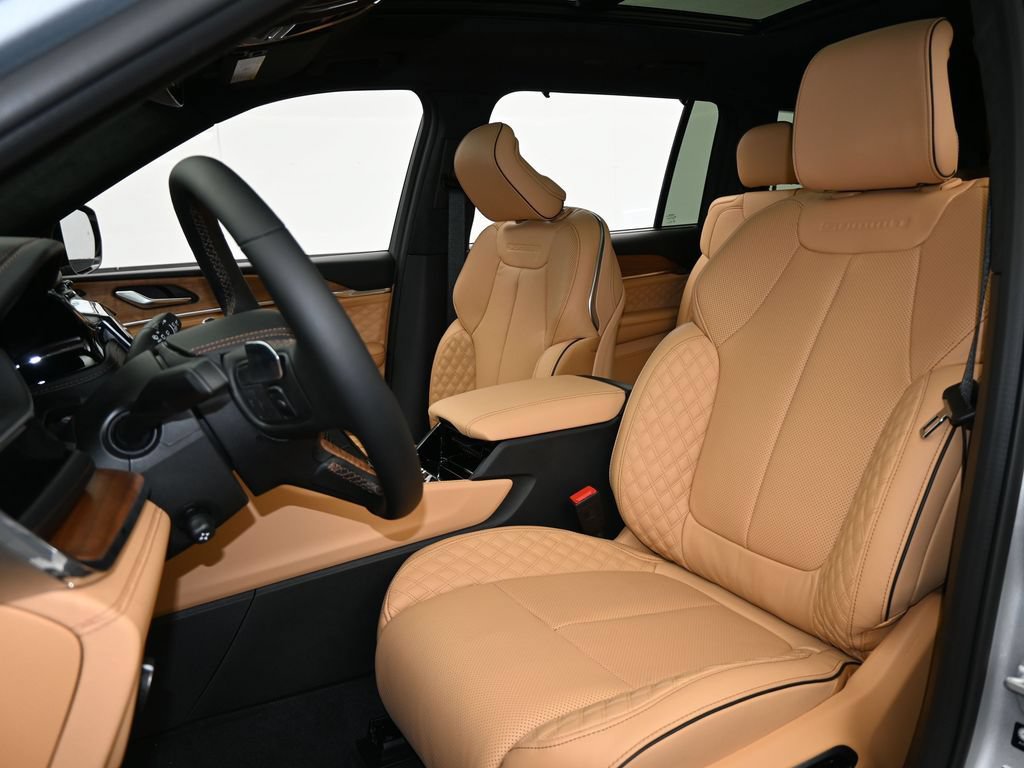 New 2025 Jeep Grand Cherokee L Summit AWD/4WD image 10