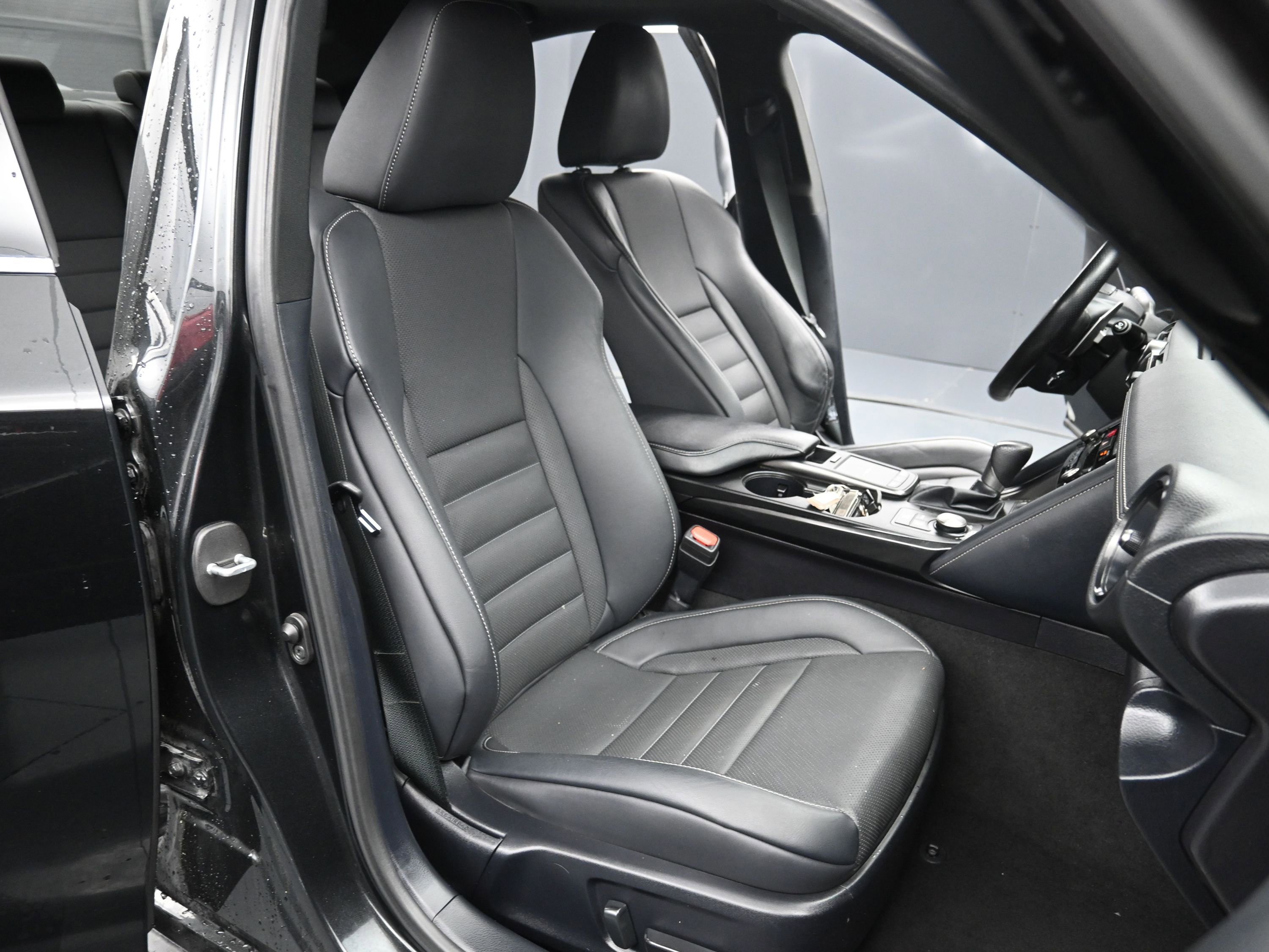 Used 2023 Lexus IS 350 F Sport w/ Handling Package RWD image 26