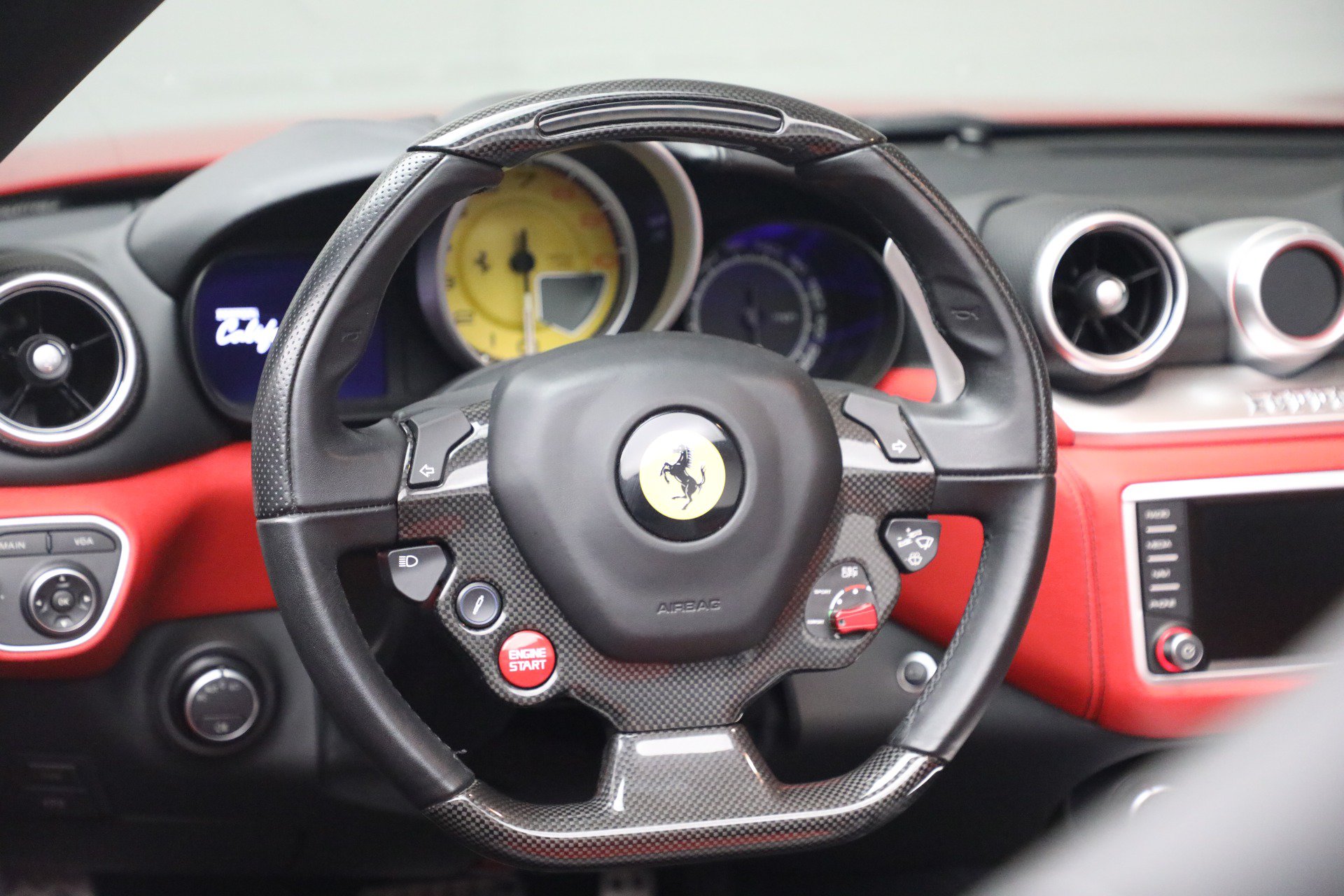 Certified 2017 Ferrari California T RWD image 21