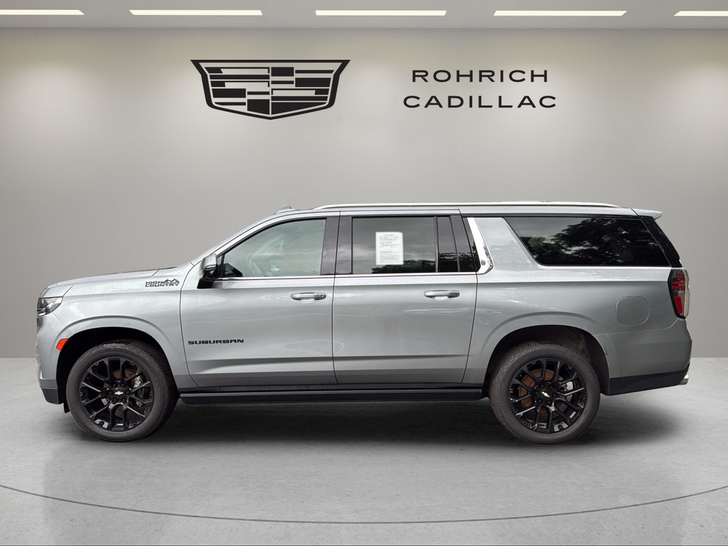 Used 2023 Chevrolet Suburban High Country w/ Premium Package 2 AWD/4WD image 8