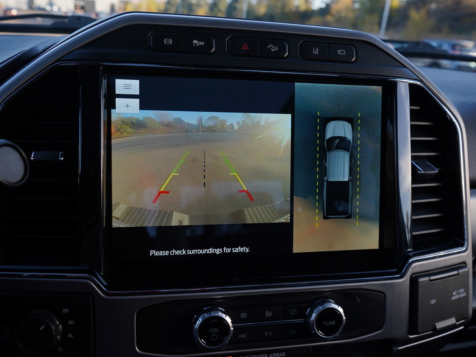 Used 2022 Ford F350 Platinum w/ FX4 Off-Road Package image 22