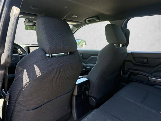Certified 2025 Toyota 4Runner SR5 AWD/4WD image 17