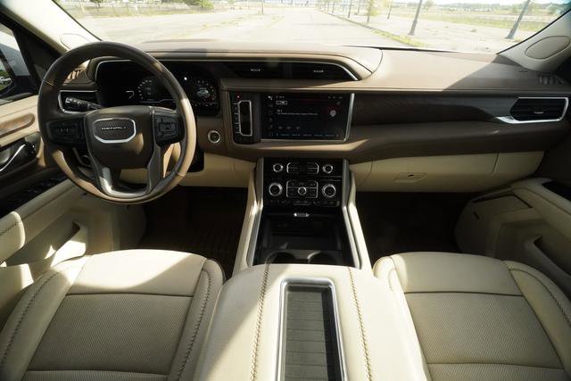 Used 2022 GMC Yukon Denali RWD image 9