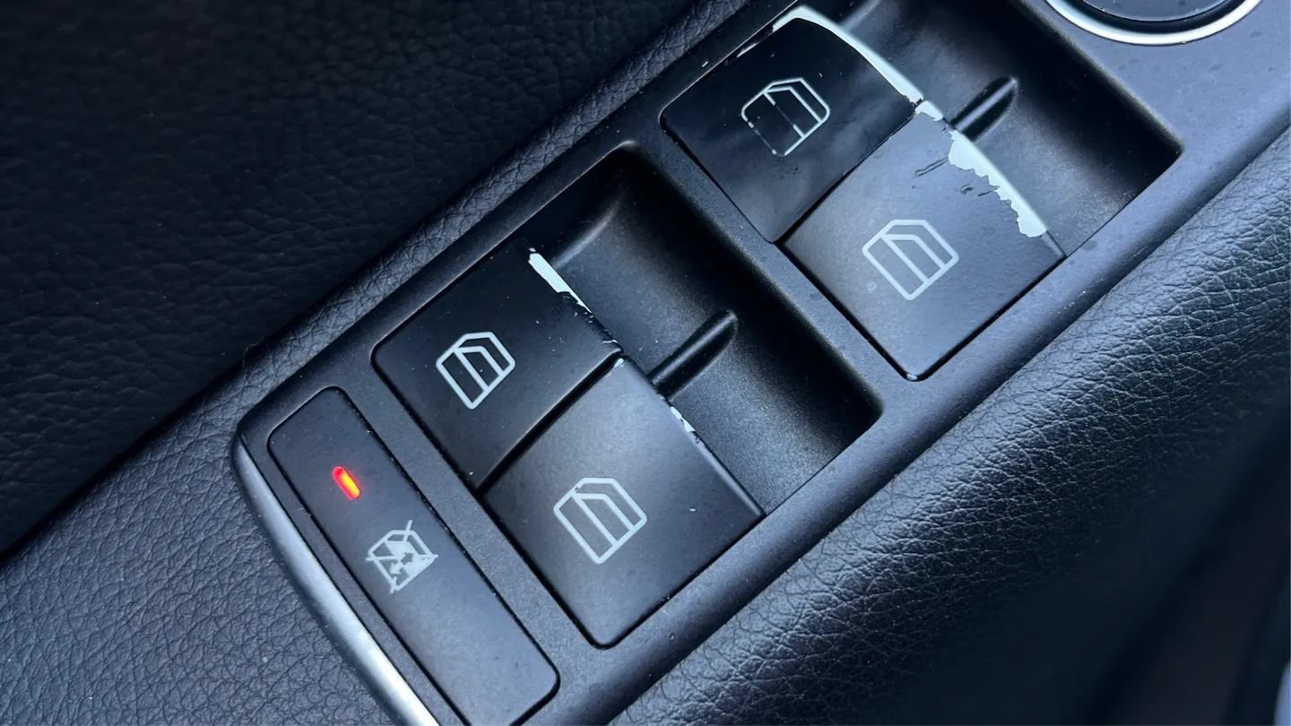 Used 2013 Mercedes-Benz C 250 Sedan image 45