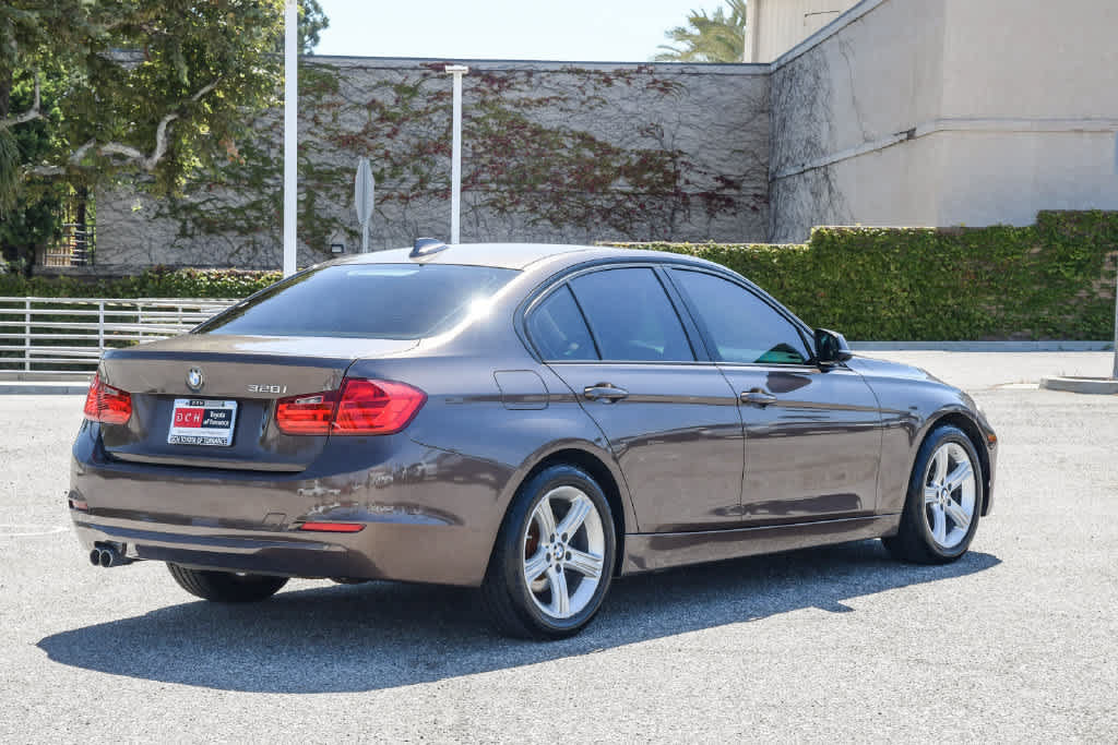 Used 2014 BMW 328i Sedan RWD image 9