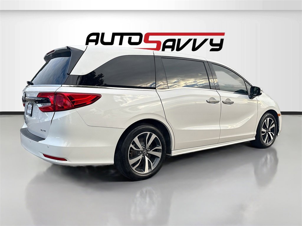 Used 2024 Honda Odyssey Elite image 7