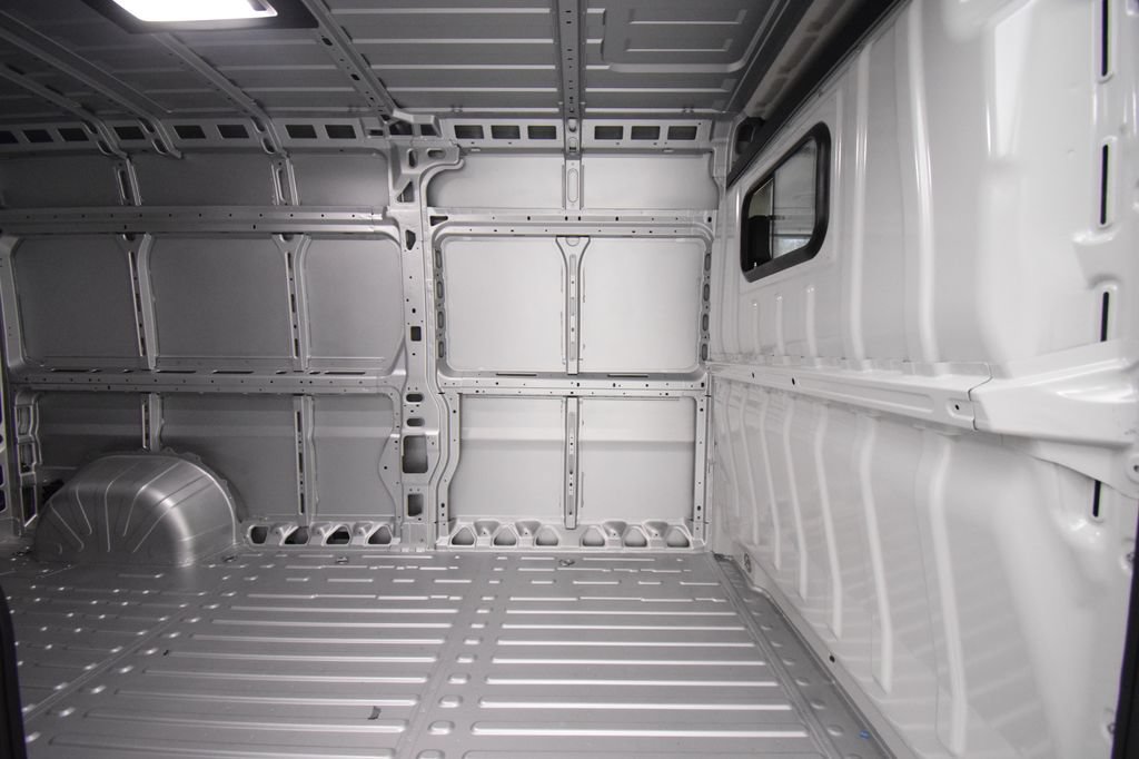 New 2026 RAM ProMaster 2500 w/ Convenience Group FWD image 32