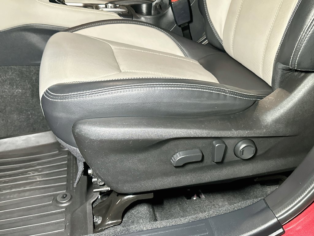 Used 2020 Subaru Forester Limited w/ Popular Package #3 AWD/4WD image 16