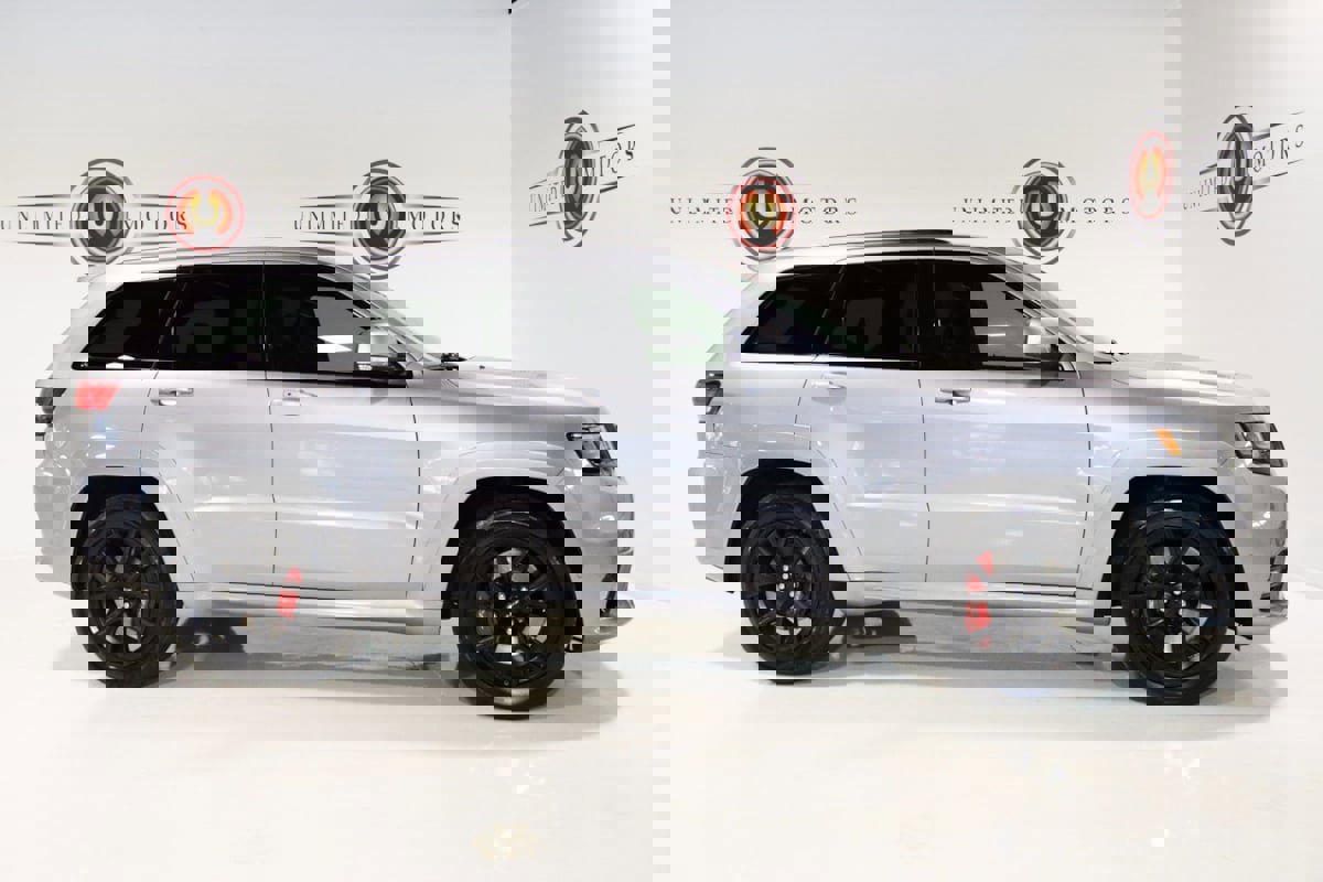 Used 2021 Jeep Grand Cherokee SRT w/ Trailer Tow Group IV image 29