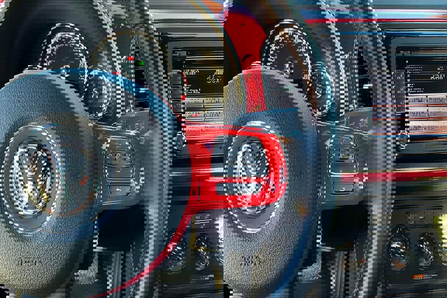 Used 2014 Volkswagen Beetle 2.5 image 21