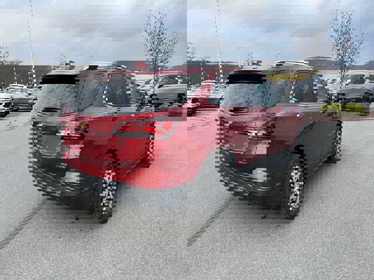 Used 2023 Chevrolet Equinox Premier image 7