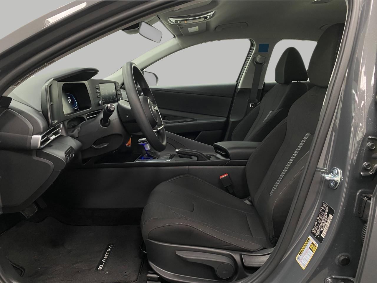 New 2026 Hyundai Elantra SE image 26