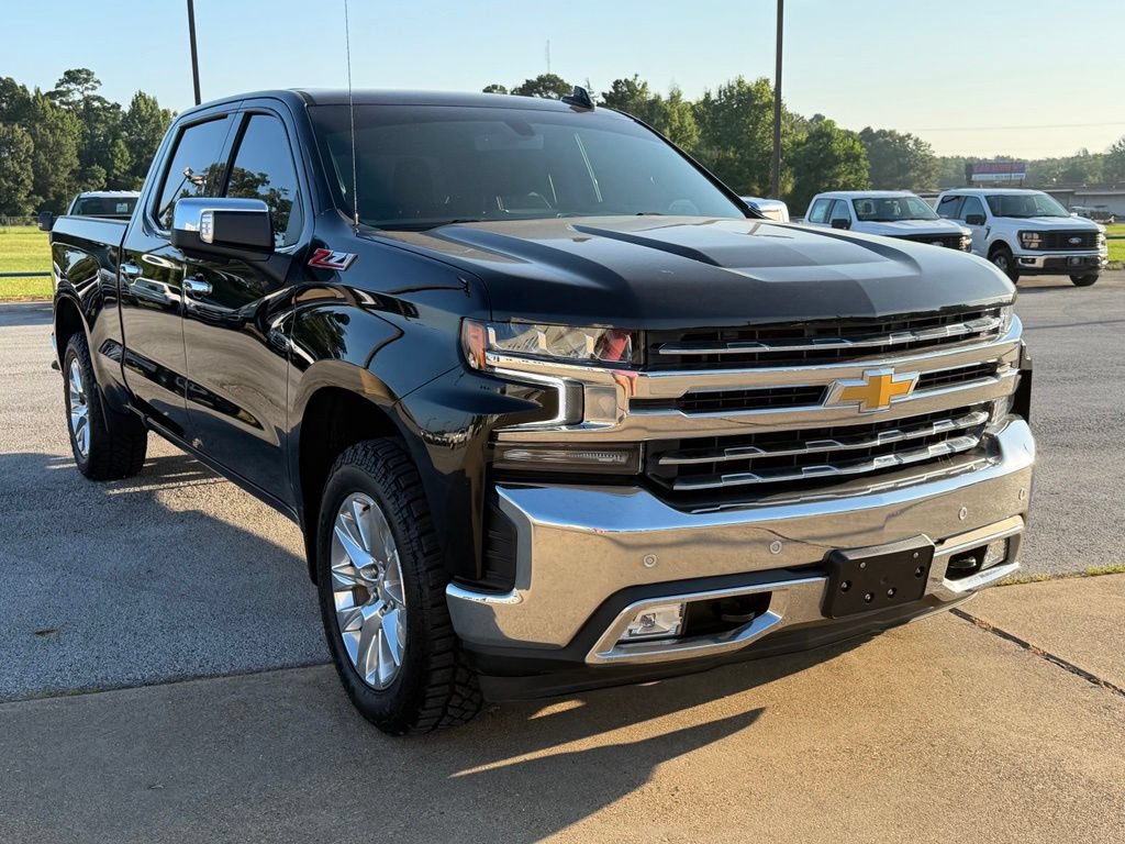 Used 2022 Chevrolet Silverado 1500 LTZ w/ LTZ Convenience Package II AWD/4WD image 7