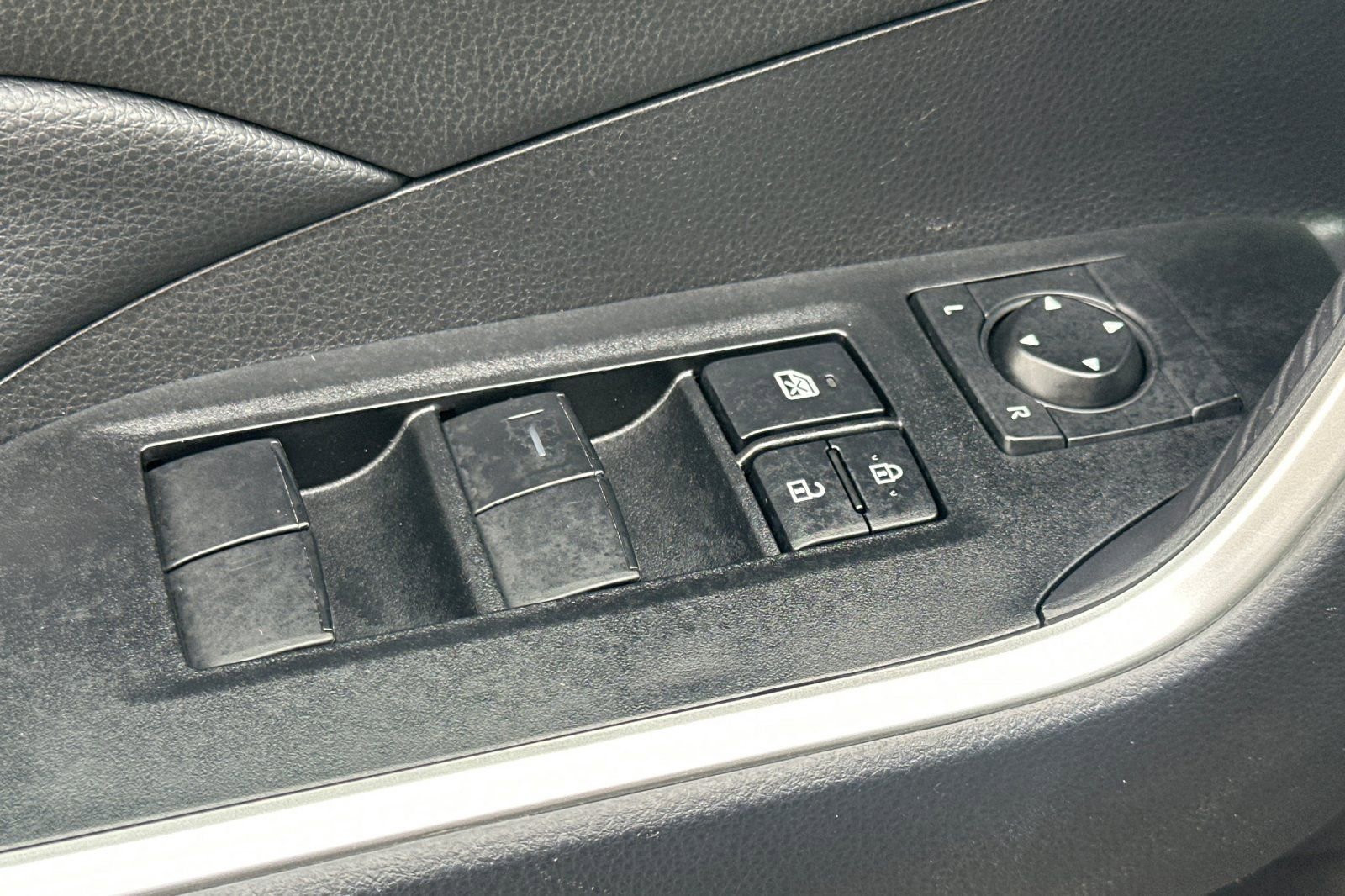 Certified 2025 Toyota RAV4 LE image 14