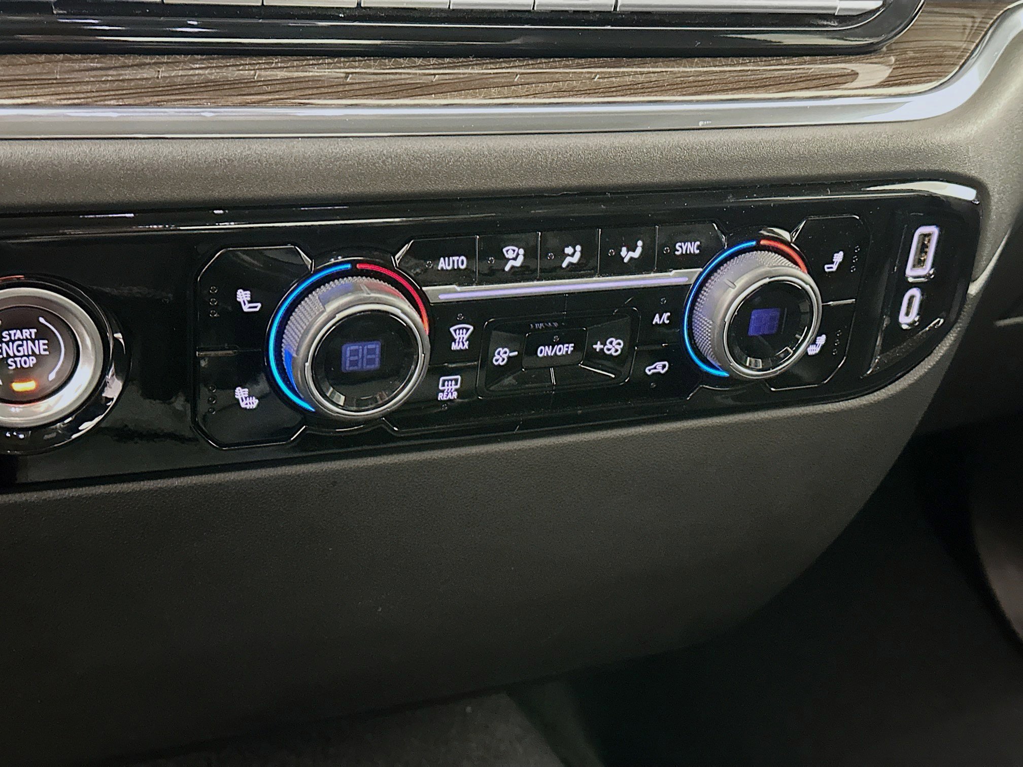 Used 2023 Chevrolet Silverado 1500 LT image 23