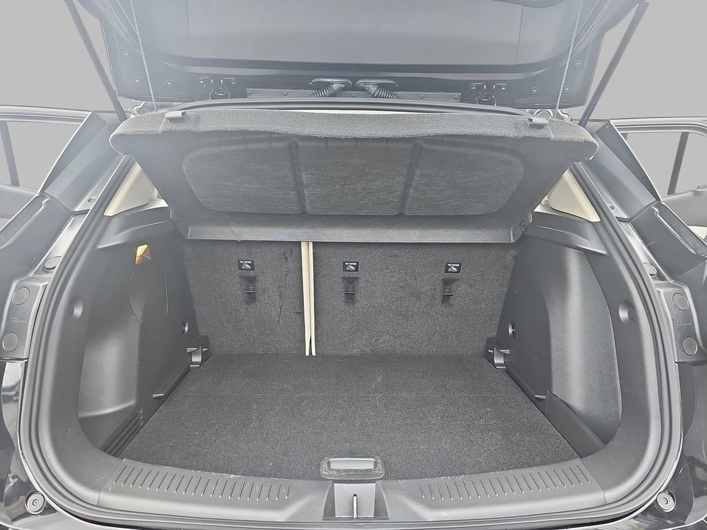 Certified 2024 Buick Encore GX Sport Touring w/ Advanced Technology Package AWD/4WD image 15