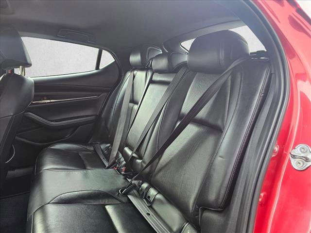 Used 2021 MAZDA MAZDA3 s image 16