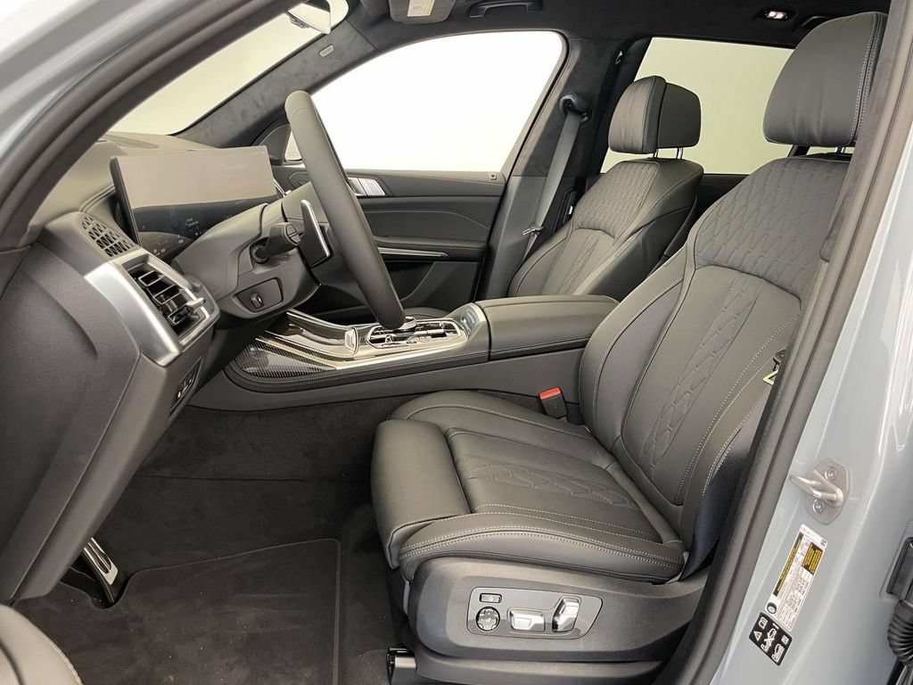 New 2027 BMW X7 M60i AWD/4WD image 13