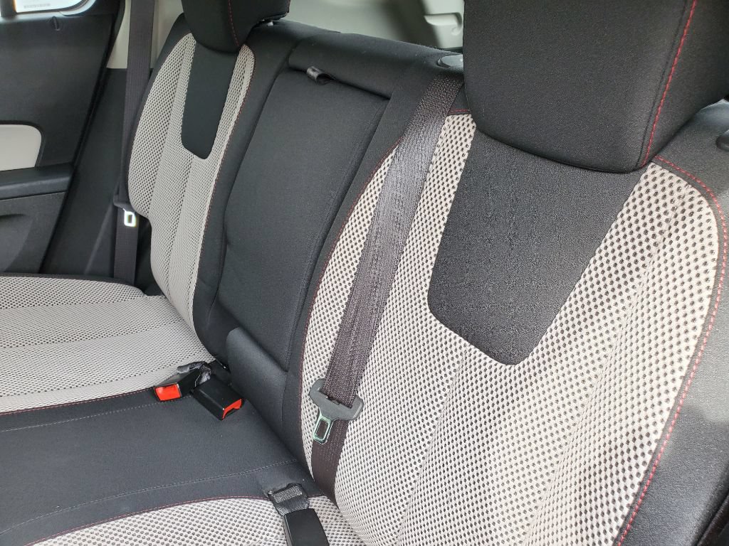 Used 2011 Chevrolet Equinox LT FWD image 27