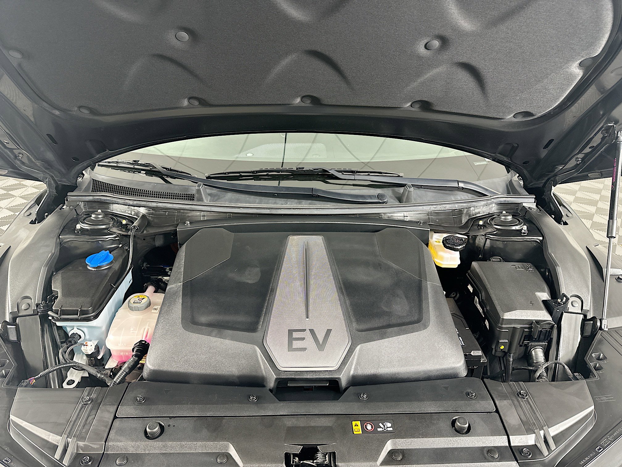 Used 2024 Kia EV6 Wind RWD image 34