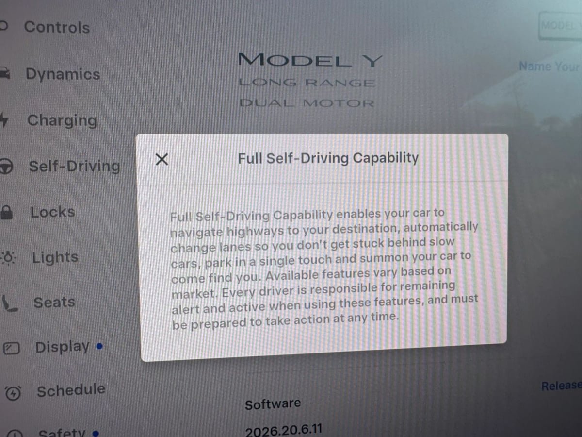 Used 2024 Tesla Model Y Long Range AWD/4WD image 18