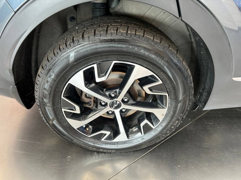 Used 2023 Kia Sportage EX AWD/4WD image 9
