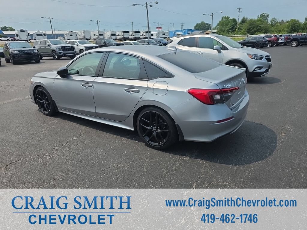 Used 2023 Honda Civic Sport image 3