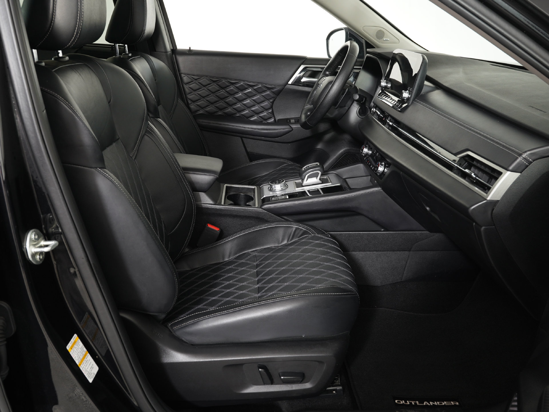 Used 2024 Mitsubishi Outlander SEL FWD image 9